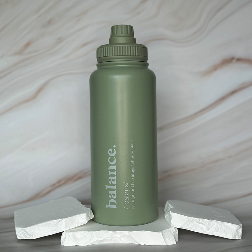 1 Litre Insulated Bottle + Sip Lid + FREE Magnetic Phone Holder Lid