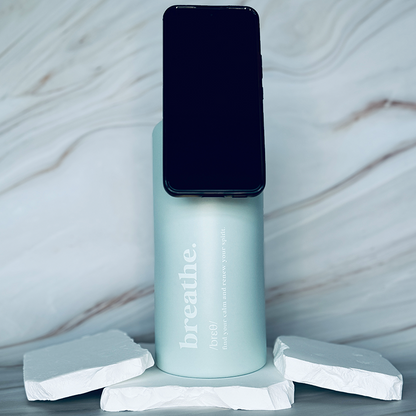 1 Litre Insulated Bottle + Sip Lid + FREE Magnetic Phone Holder Lid