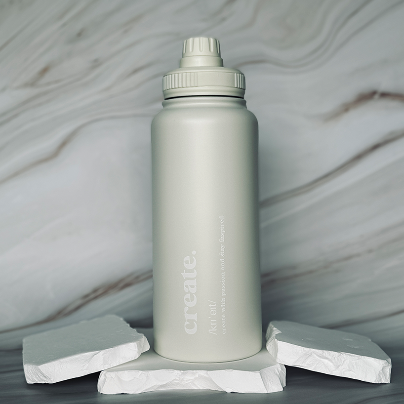 1 Litre Insulated Bottle + Sip Lid + FREE Magnetic Phone Holder Lid