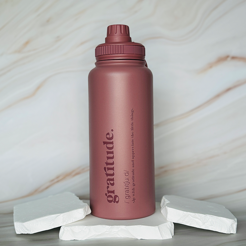 1 Litre Insulated Bottle + Sip Lid + FREE Magnetic Phone Holder Lid