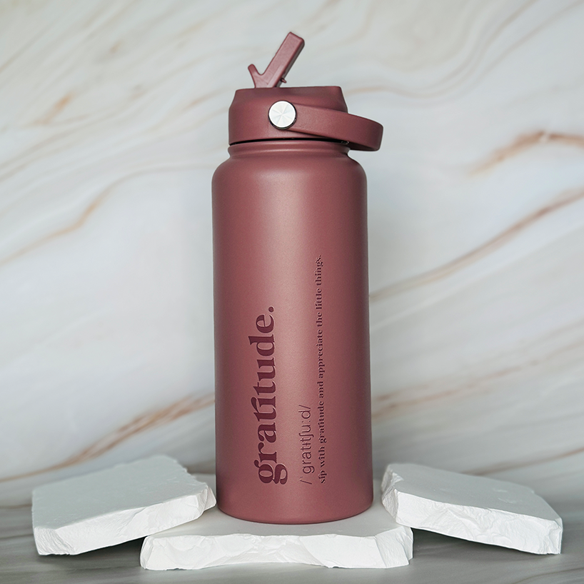 1 Litre Insulated Bottle + Sip Lid + FREE Magnetic Phone Holder Lid